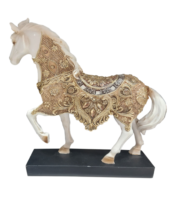 Horse White Gold Toys For Home Furniture (Size 23.5cm = AED-55)