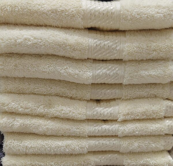 Bath Towel 50x100 Yellow 100% Cotton is a high-quality, absorbent towel.(Par Pic AED-30)