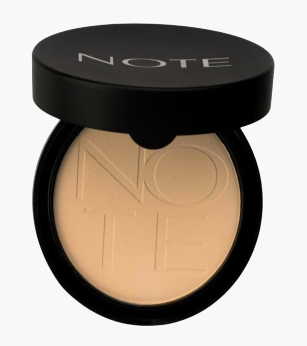 Note Compact Face Powder in shade 01 Beige provides smooth, flawless coverage with a matte finish.